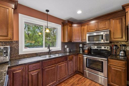 12313 Michelle Circle, Burnsville, MN 55337