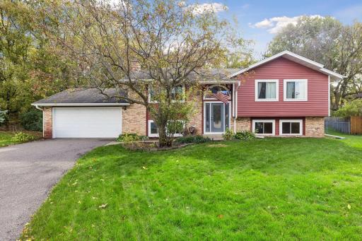 12313 Michelle Circle, Burnsville, MN 55337