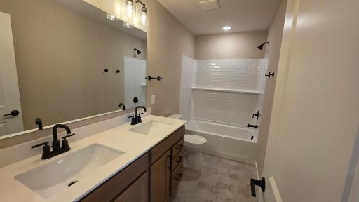 3736 Holbrook Drive, Waconia, MN 55387