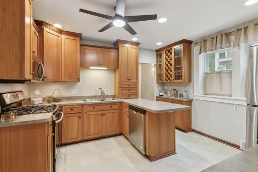 2138 Marshall Avenue, Saint Paul, MN 55104