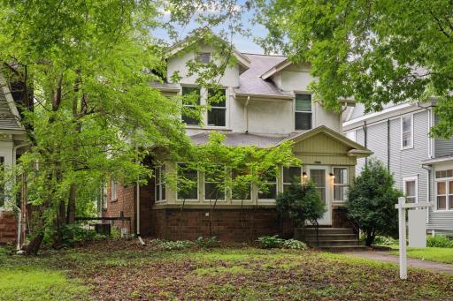 2138 Marshall Ave in the Merriam Park Neighborhood