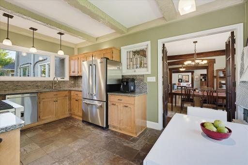 1221 / 1223 Mount Curve Avenue, Minneapolis, MN 55403