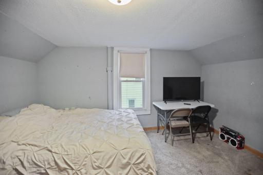 1103 6th Street NW, Faribault, MN 55021