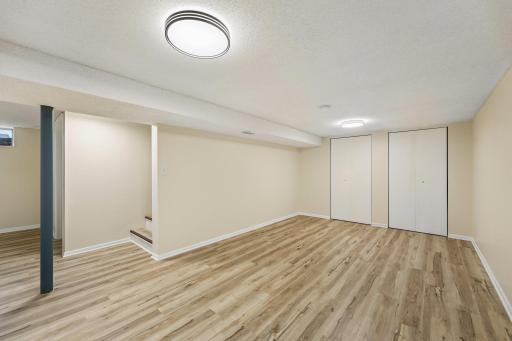 32-web-or-mls-Whitewater Trl-S1610-032.jpg