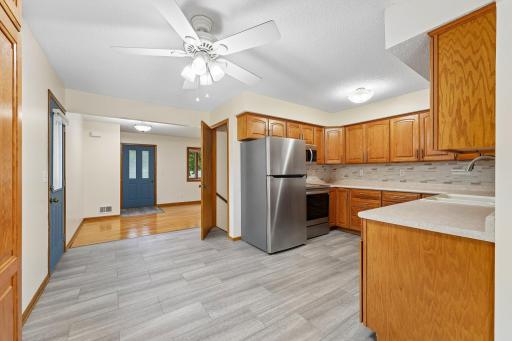 14-web-or-mls-Whitewater Trl-S1610-014.jpg