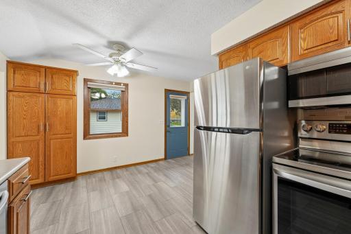 17-web-or-mls-Whitewater Trl-S1610-017.jpg