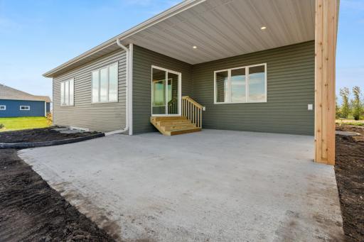 203 Laverne Lane, Colfax, ND 58018