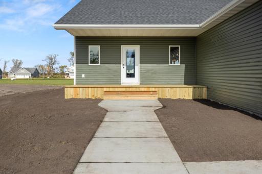 203 Laverne Lane, Colfax, ND 58018