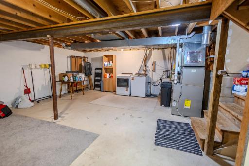 9142 Lanewood Lane N, Maple Grove, MN 55369