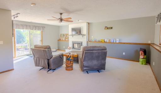9142 Lanewood Lane N, Maple Grove, MN 55369