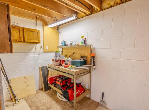 9142 Lanewood Lane N, Maple Grove, MN 55369