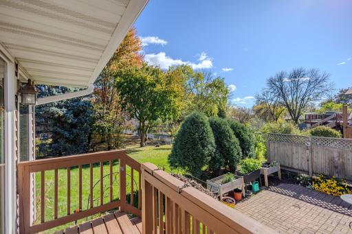 9142 Lanewood Lane N, Maple Grove, MN 55369