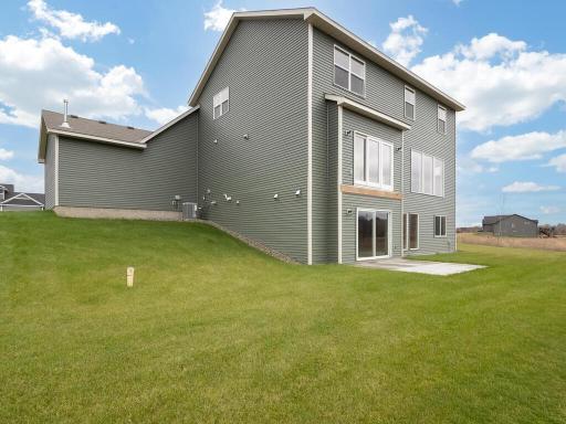 20648 Tamarack St NW Oak Grove MN 55011 USA-002-005-Back-MLS_Size.jpg
