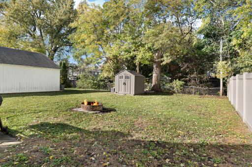 807 7th Avenue SE, Austin, MN 55912
