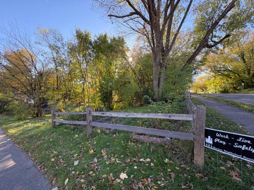289 Queen Avenue N, Minneapolis, MN 55405