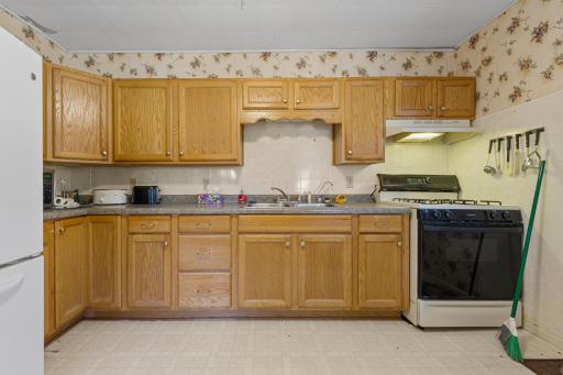 200 Park Avenue NE, Elysian, MN 56028