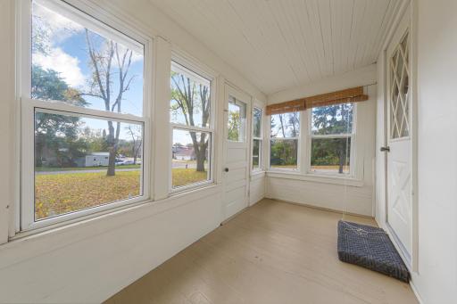 200 Park Avenue NE, Elysian, MN 56028