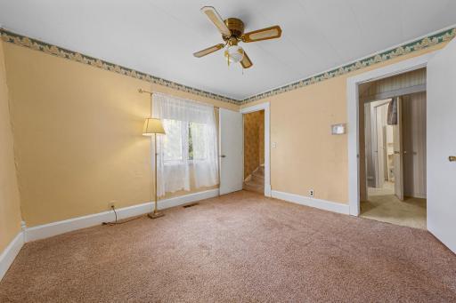 200 Park Avenue NE, Elysian, MN 56028