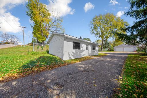 200 Park Avenue NE, Elysian, MN 56028