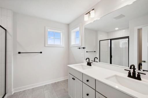 10124 Arrowwood Trail, Woodbury, MN 55129