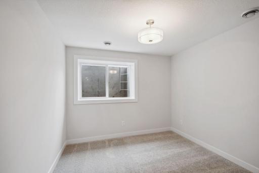 10124 Arrowwood Trail, Woodbury, MN 55129
