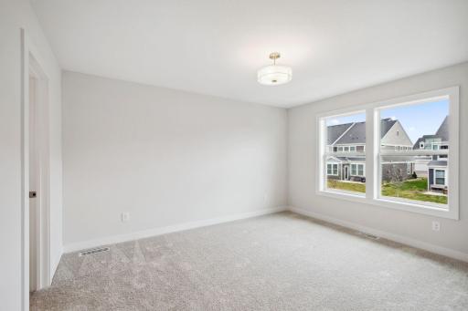 10124 Arrowwood Trail, Woodbury, MN 55129