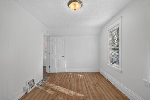 1571 7th Street E, Saint Paul, MN 55106