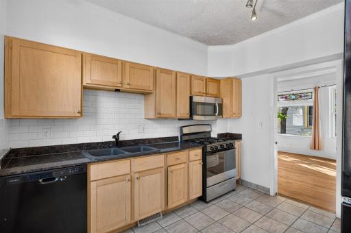 1571 7th Street E, Saint Paul, MN 55106