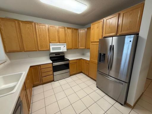 14378 Raymond Lane, Eden Prairie, MN 55347