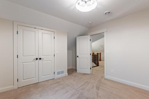 18600 Ridgewood Road, Minnetonka, MN 55391