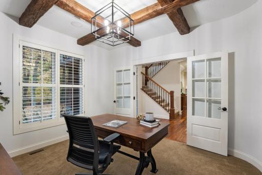 18600 Ridgewood Road, Minnetonka, MN 55391