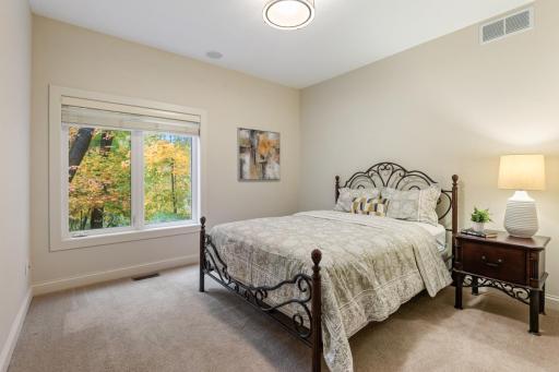 18600 Ridgewood Road, Minnetonka, MN 55391