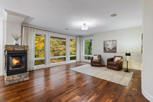 18600 Ridgewood Road, Minnetonka, MN 55391