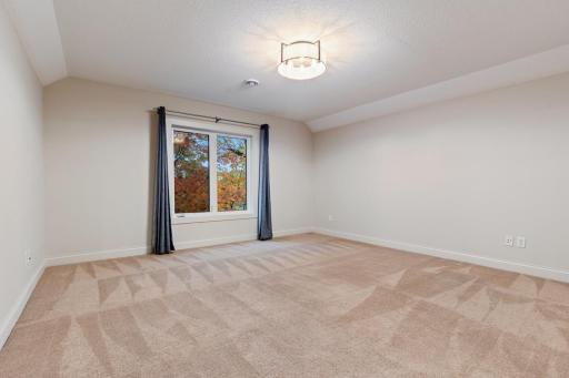 18600 Ridgewood Road, Minnetonka, MN 55391