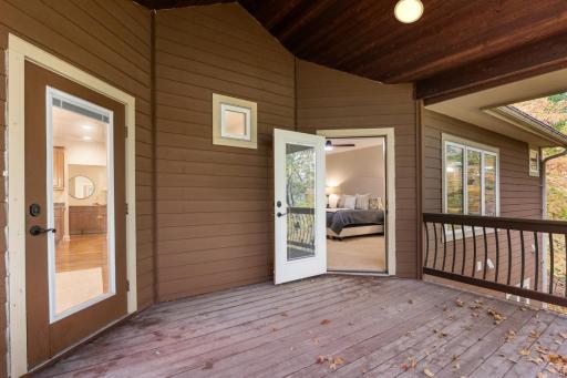 18600 Ridgewood Road, Minnetonka, MN 55391
