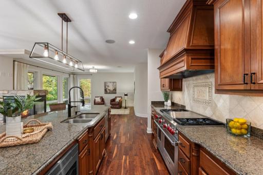 18600 Ridgewood Road, Minnetonka, MN 55391