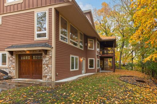 18600 Ridgewood Road, Minnetonka, MN 55391