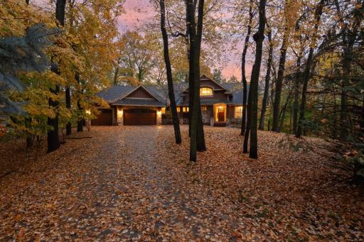 18600 Ridgewood Road, Minnetonka, MN 55391