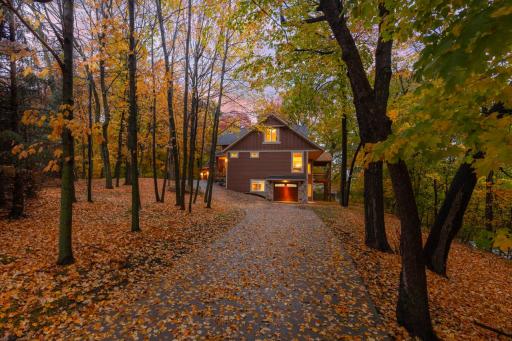 18600 Ridgewood Road, Minnetonka, MN 55391