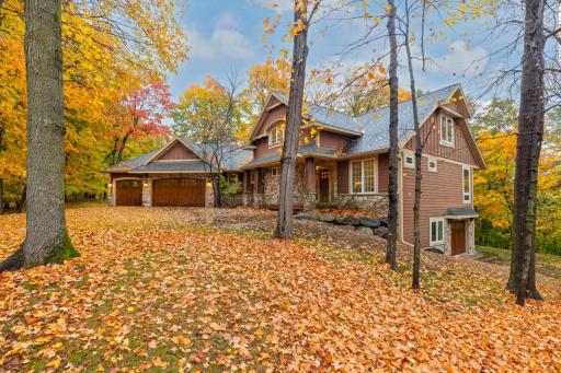 18600 Ridgewood Road, Minnetonka, MN 55391