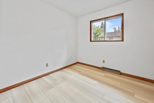 717 25th Avenue N, Saint Cloud, MN 56303