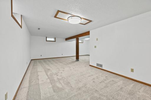 717 25th Avenue N, Saint Cloud, MN 56303