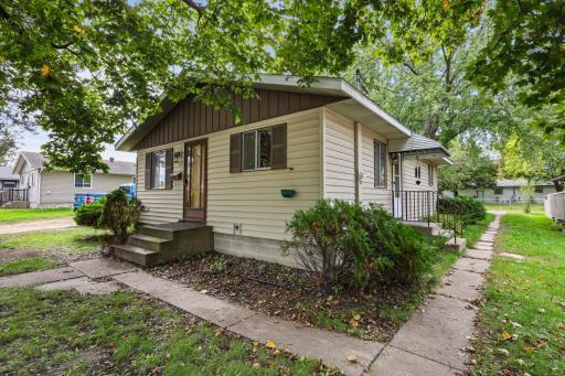 717 25th Avenue N, Saint Cloud, MN 56303