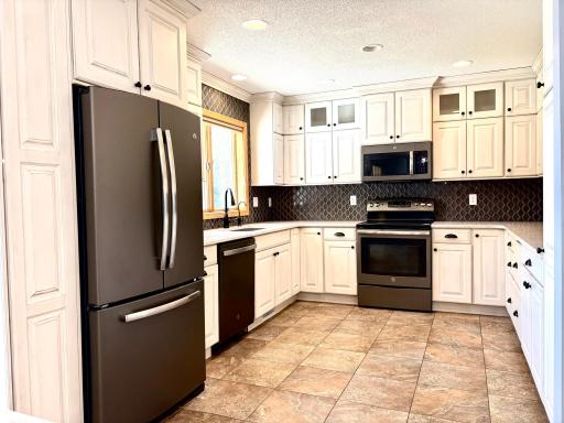 607 Deschepper Street, Marshall, MN 56258