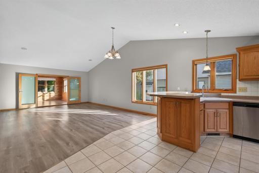 3032 Walter Street, Maplewood, MN 55109