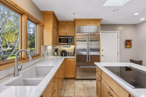 4740 Killarney Drive, Golden Valley, MN 55422
