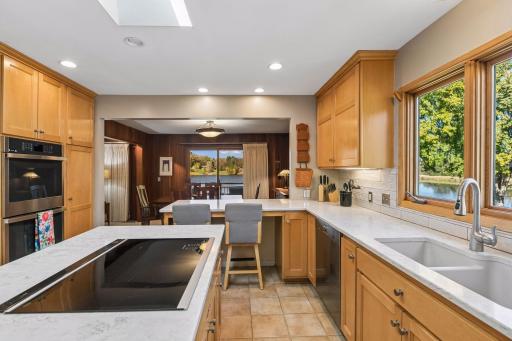 4740 Killarney Drive, Golden Valley, MN 55422