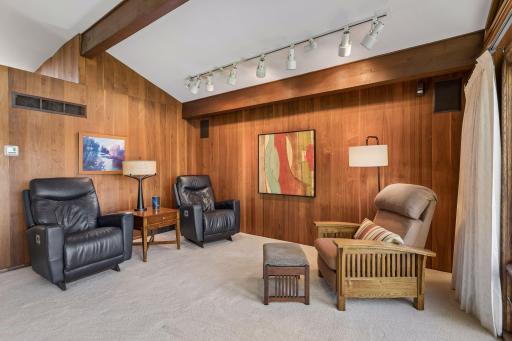 4740 Killarney Drive, Golden Valley, MN 55422