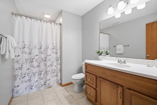 112 Bunker Court, Mankato, MN 56001