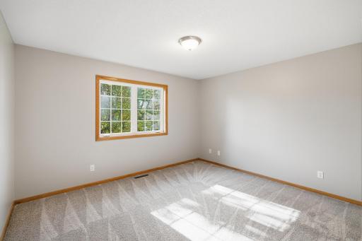 112 Bunker Court, Mankato, MN 56001